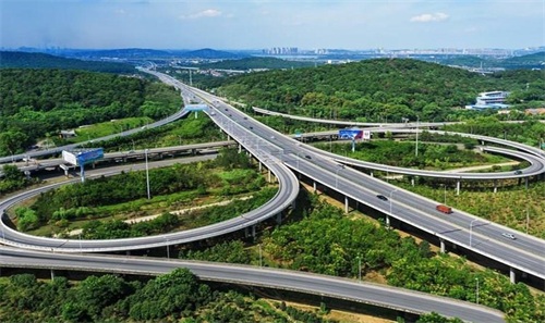 徐闻钢筋套筒应用于高速公路